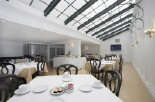 MR Express (ex Hotel Neruda Express)