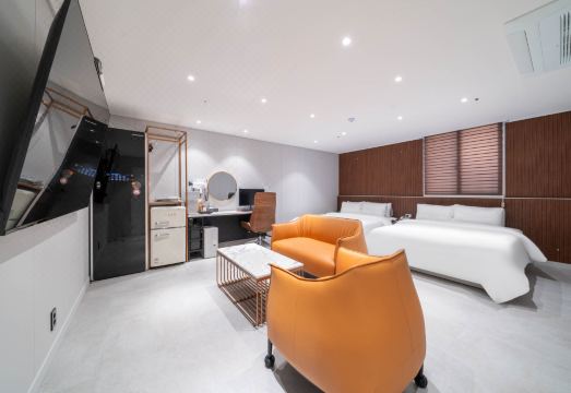 제천 숙소 내부 비교 이미지