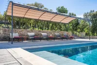 La Villa des Cèdres - Huvilat