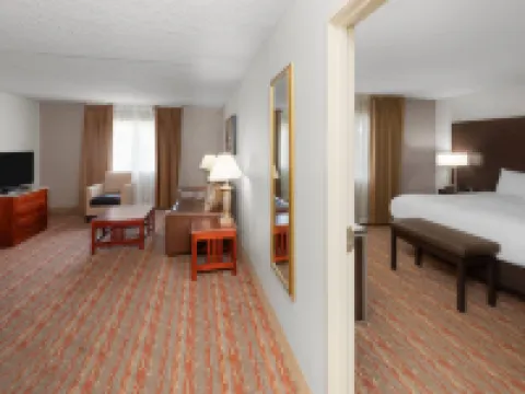 エンデボー  イン & スイーツ トレードマーク コレクション バイ ウィンダム トピーカのホテル