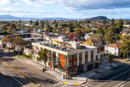 Aiden by Best Western @ Berkeley