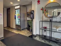 延雪平酒店公寓