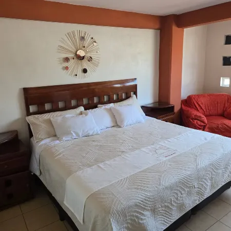 Loft Rayito de Sol, Zihuatanejo Center with AC