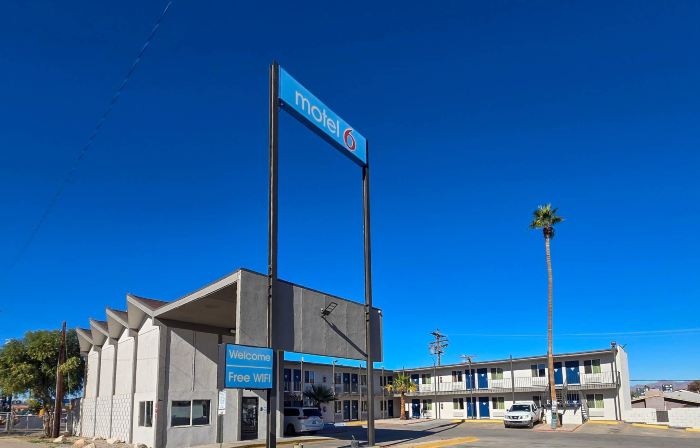 Motel 6 Blythe, CA - South