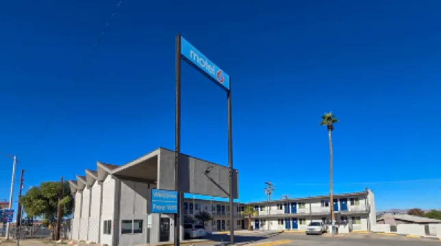 モーテル 6 ブライス カリフォルニア - サウス のホテル