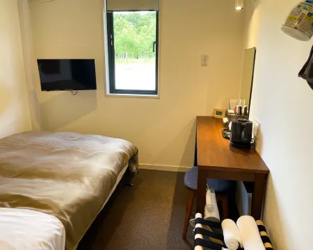 ホテルＢ－Ｓｔｏｎｅ　Ｇａｒｄｅｎ 隠岐の島町のホテル