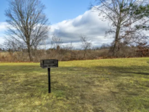 Red Roof Inn Queensbury クイーンズベリーのホテル