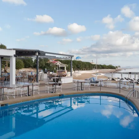 Oasis Beach Hotel