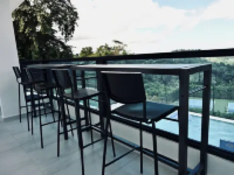 Private Pickleball Oasis + Pool – 15 Min to Beaches & El Yunque, 30 Min Airport Hotels in Zarzal