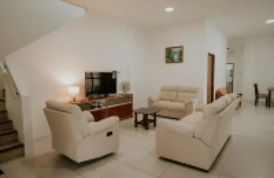 Sibu Permai Jaya 500Mbps 10pax 4BR - No Wedding Activities Allowed