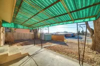 Family-Friendly Cortez 'Cedar House' w/ Yard! - Wifi