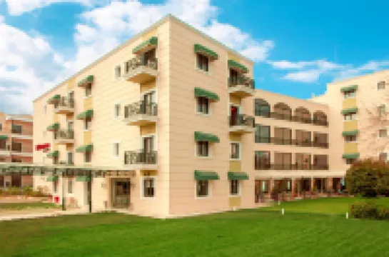 Zeus Essence Ramada by Wyndham Athens