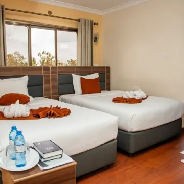 Buraha Zenoni Hotel and Resort