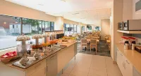 L'Appartement Hôtel - servizio colazione