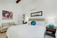 Home w/ Farmstyle Loft & Views, Mins to Dtwn - 2-Star
