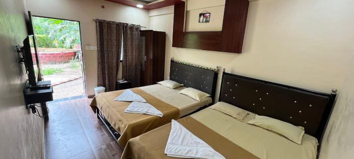 Coral Beach Resort Hotels in Diveagar