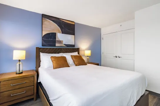 Landing in Downtown Hartford Near Dunkin' Park