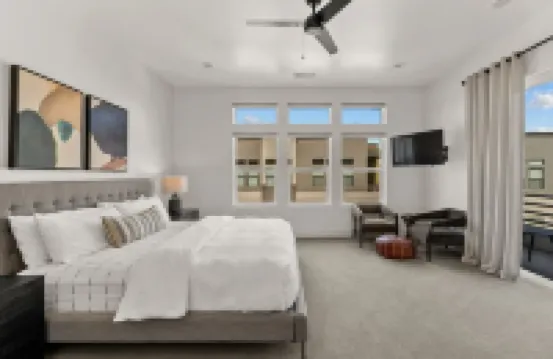 Villa #24 at Bloomington Country Club 4 Bedroom Townhouse فنادق في 