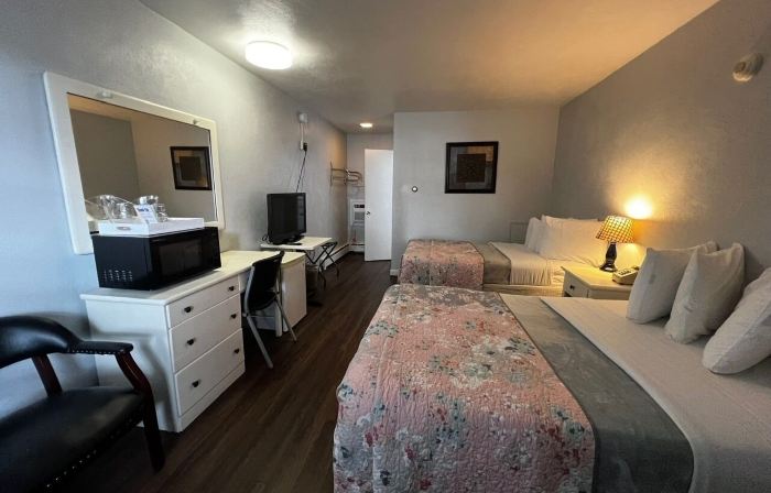 Brewer Motor Inn