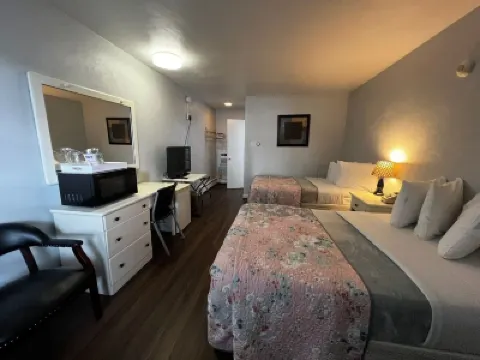 Brewer Motor Inn Hotel di 