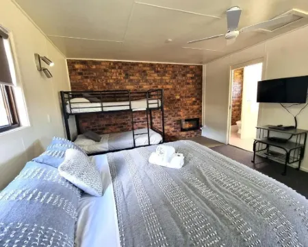 Country Style Holiday Park Hotels in Stanthorpe
