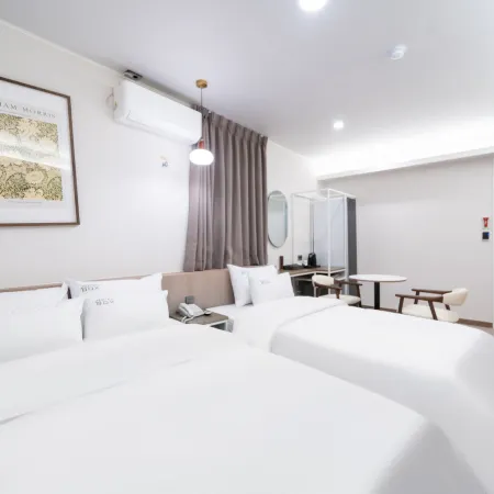 Jecheon Hotel Box Отели рядом с достопримечательностью «Городская библиотека Чечхона»