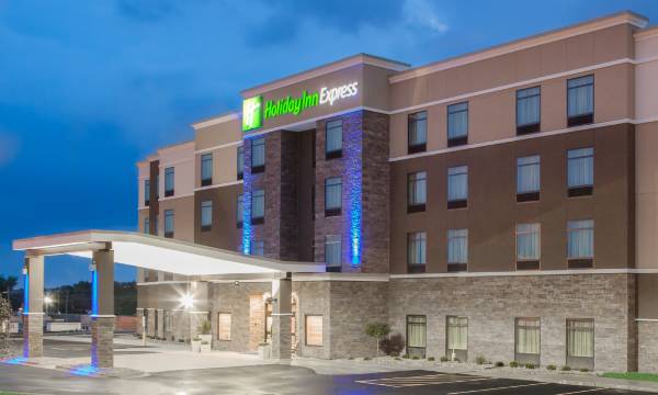 Holiday Inn Express Moline - Quad Cities by IHG