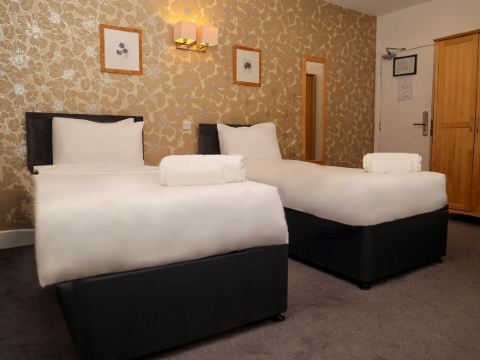 โรงแรม 1843 รีดิ้ง