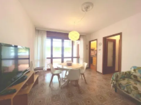 Sunny beachside apartment in Grado