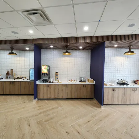 Fairfield by Marriott Inn & Suites Madison