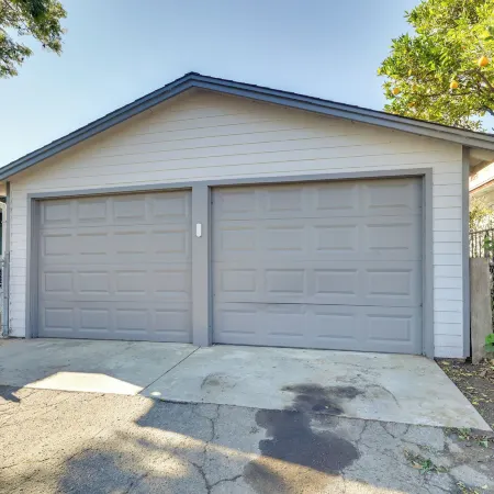 Quiet Carpinteria Cottage by Town and Beaches