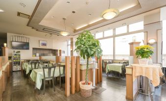 Tendo Central Hotel