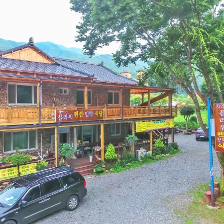 Wonju Flower Pension Отели рядом с достопримечательностью «Храм Курёнса»