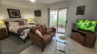 Riesling Trail & Clare Valley Cottages