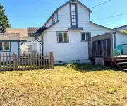 Cambria Cute Cottage with Private Deck