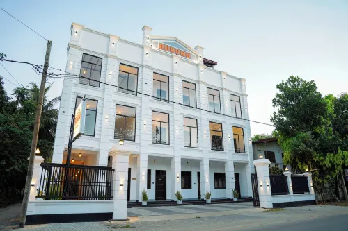 Ruhunu Holiday Inn