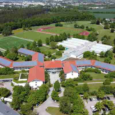 Sportschule Oberhaching Hotel Exterior