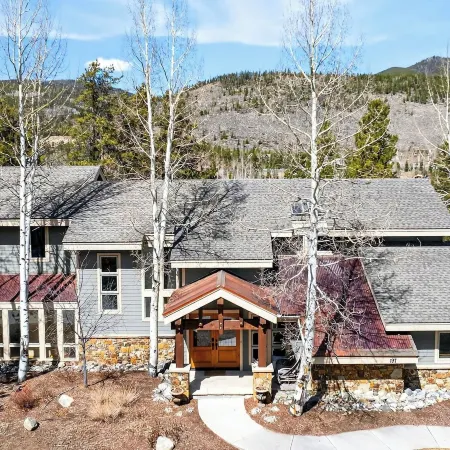 Keystone Alpine Haven by Avantstay Mountain Retreat Hot Tub Near Keystone Resort + Trails