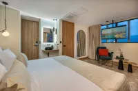 LIN Hotel Superior Suite 301 - Condos