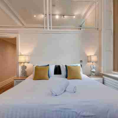 One by Elite Rooms