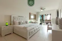 Amazing Studio With Terrace Overlooking the Ocean - Condos