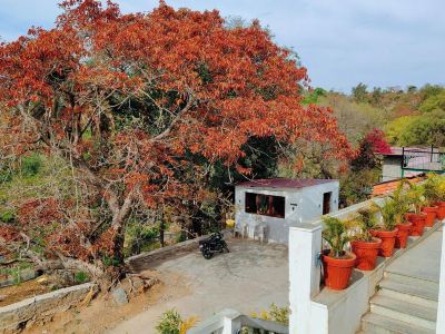 Hotel Sharna The Laxman Niwas