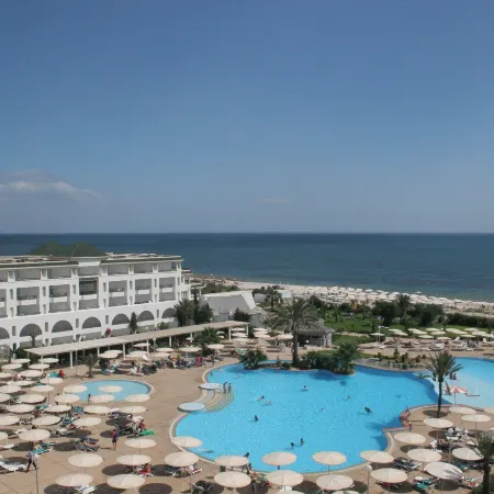 El Mouradi Palm Marina - Families and Couples Only