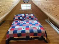 Kara Creek Queen Bed Cabin #9