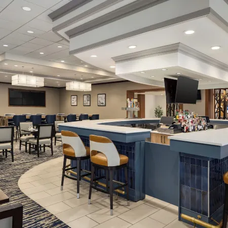 DoubleTree by Hilton Hotel Pittsburgh - Green Tree
