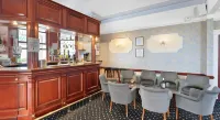 Marine Hotel - Baarit