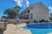 123 Beau Clair - Beachside Townhome With Balcony and Pool in Long Beach - Havudsigt