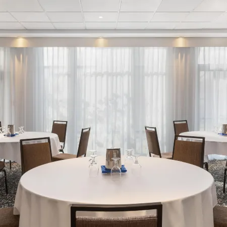Hampton Inn & Suites by Hilton Langley-Surrey