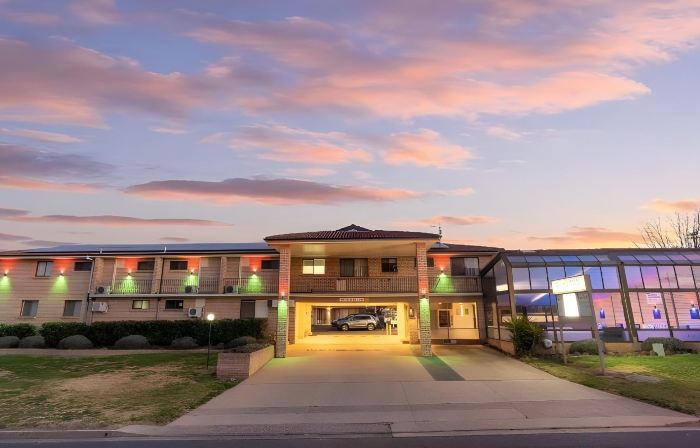West End Motor Lodge