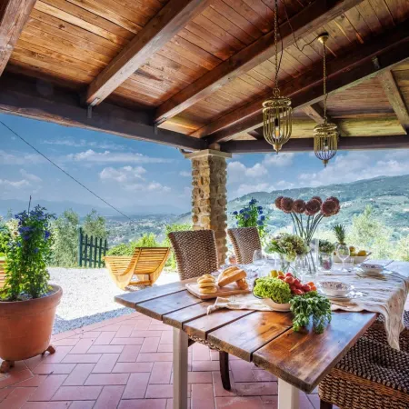 Sospirata Farmhouse in Pescia